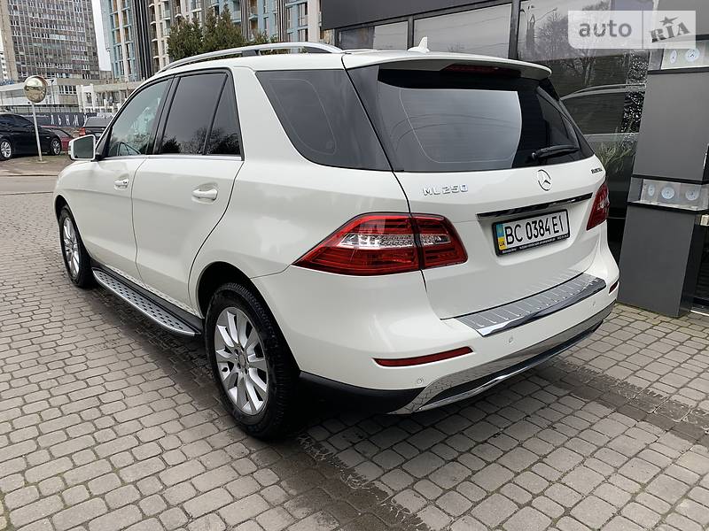Позашляховик / Кросовер Mercedes-Benz M-Class 2012 в Львові