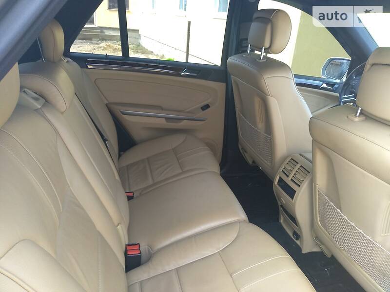 Позашляховик / Кросовер Mercedes-Benz M-Class 2009 в Коростені
