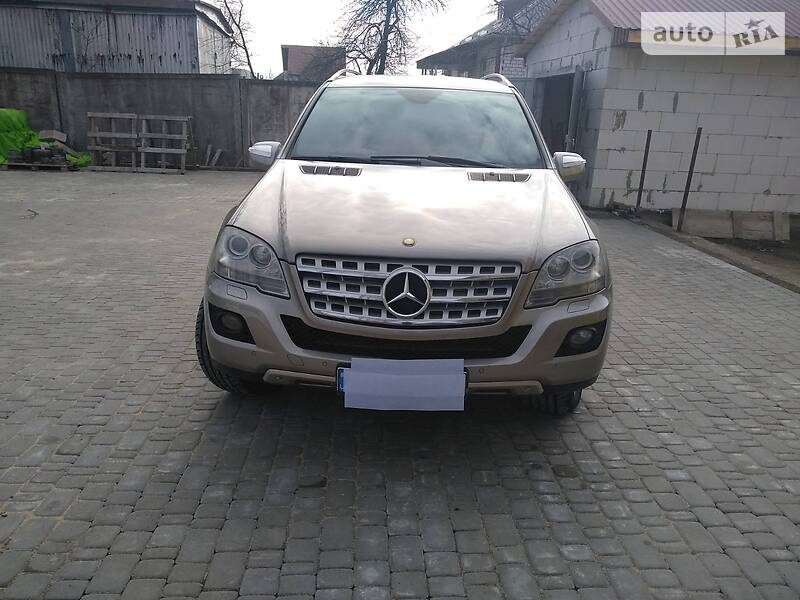 Позашляховик / Кросовер Mercedes-Benz M-Class 2009 в Коростені