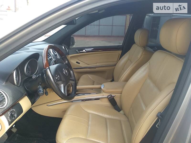 Позашляховик / Кросовер Mercedes-Benz M-Class 2009 в Коростені