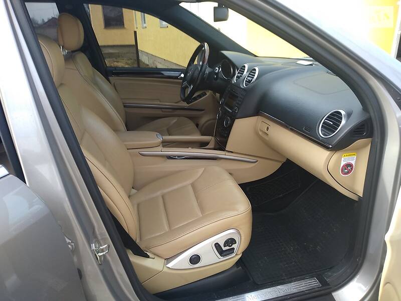 Позашляховик / Кросовер Mercedes-Benz M-Class 2009 в Коростені