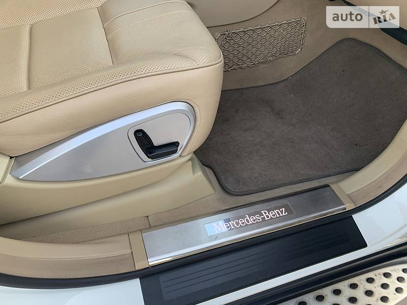 Позашляховик / Кросовер Mercedes-Benz M-Class 2010 в Києві