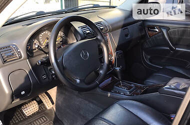 Позашляховик / Кросовер Mercedes-Benz M-Class 2003 в  фото 18 Позашляховик / Кросовер Mercedes-Benz M-Class 2003 в