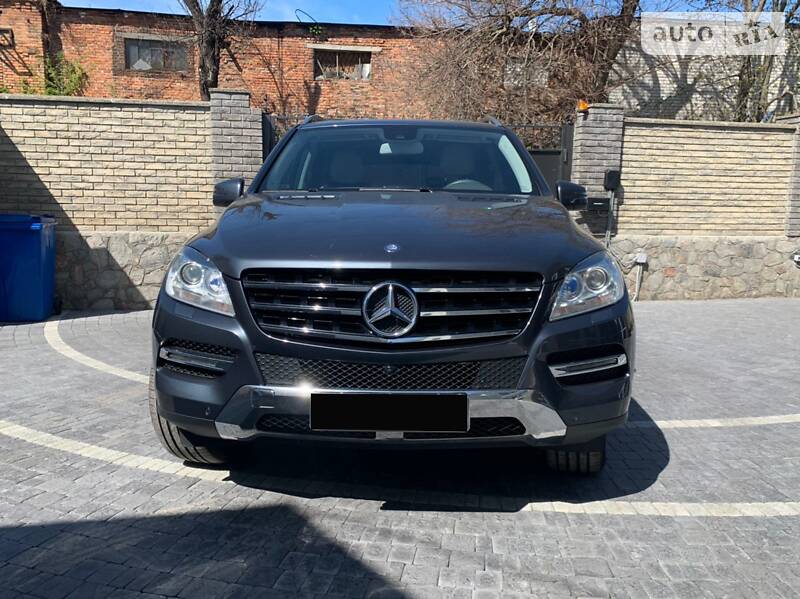 Позашляховик / Кросовер Mercedes-Benz M-Class 2015 в Кременчуці фото 2 Позашляховик / Кросовер Mercedes-Benz M-Class 2015 в Кременчуці