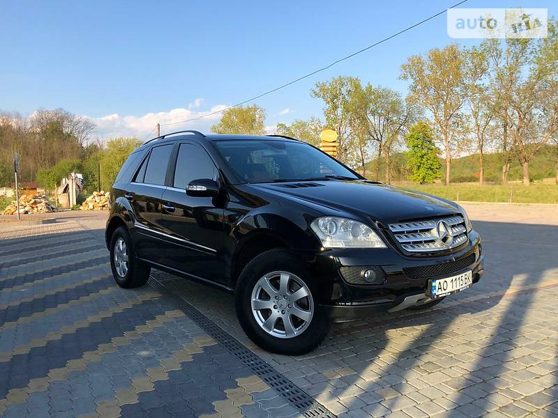 Внедорожник / Кроссовер Mercedes-Benz M-Class 2006 в Иршаве