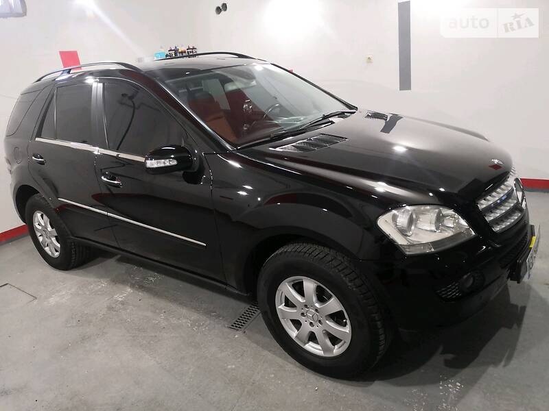 Внедорожник / Кроссовер Mercedes-Benz M-Class 2006 в Иршаве