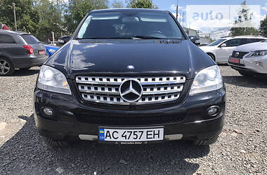 Позашляховик / Кросовер Mercedes-Benz M-Class 2007 в 