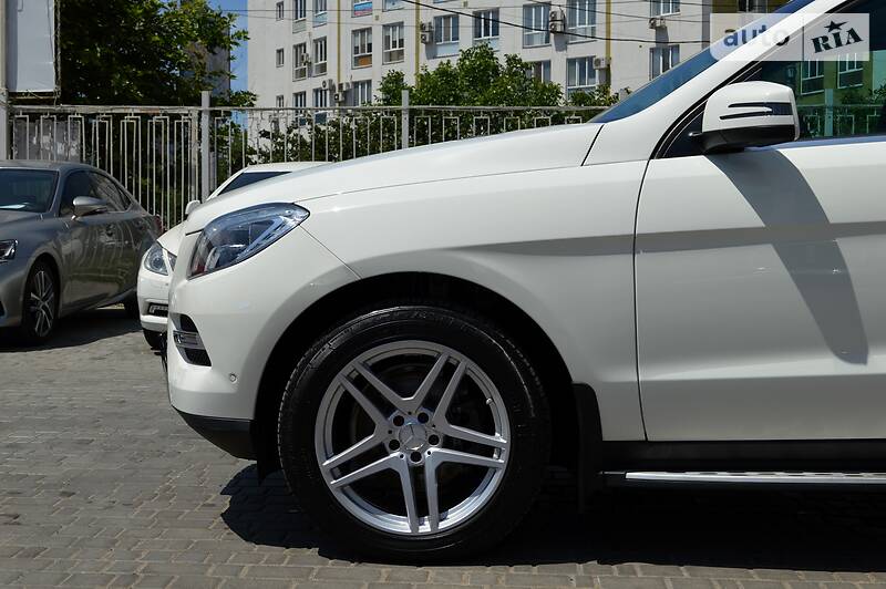 Позашляховик / Кросовер Mercedes-Benz M-Class 2013 в Одесі фото 16 Позашляховик / Кросовер Mercedes-Benz M-Class 2013 в Одесі