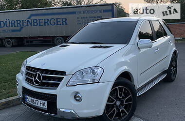 Внедорожник / Кроссовер Mercedes-Benz M-Class 2010 в 
