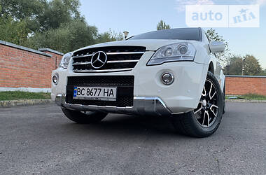 Внедорожник / Кроссовер Mercedes-Benz M-Class 2010 в 