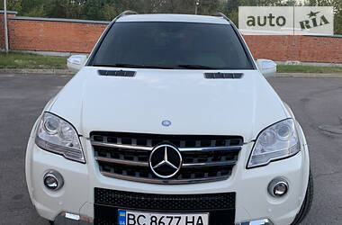 Внедорожник / Кроссовер Mercedes-Benz M-Class 2010 в 