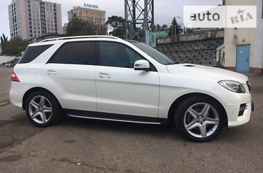 Внедорожник / Кроссовер Mercedes-Benz M-Class 2012 в Одессе