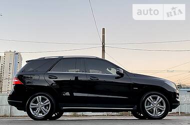 Внедорожник / Кроссовер Mercedes-Benz M-Class 2013 в Одессе