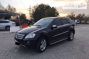 Внедорожник / Кроссовер Mercedes-Benz M-Class 2008 в Черновцах