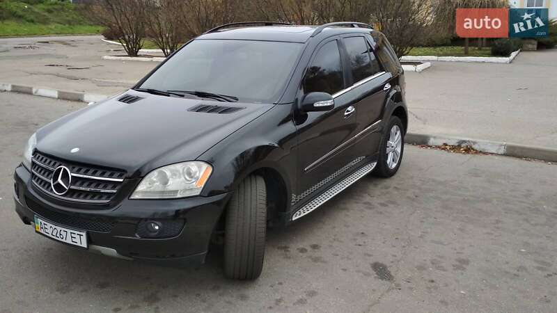 Внедорожник / Кроссовер Mercedes-Benz M-Class 2008 в Никополе
