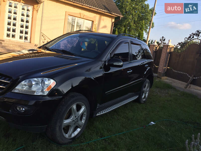 Внедорожник / Кроссовер Mercedes-Benz M-Class 2007 в Черновцах