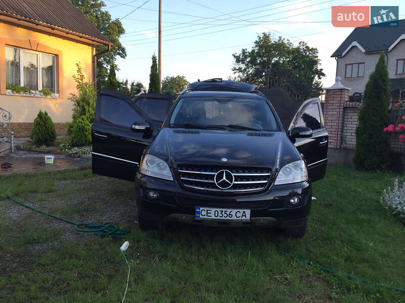 Внедорожник / Кроссовер Mercedes-Benz M-Class 2007 в Черновцах
