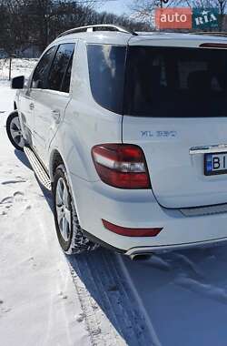 Внедорожник / Кроссовер Mercedes-Benz M-Class 2011 в Полтаве