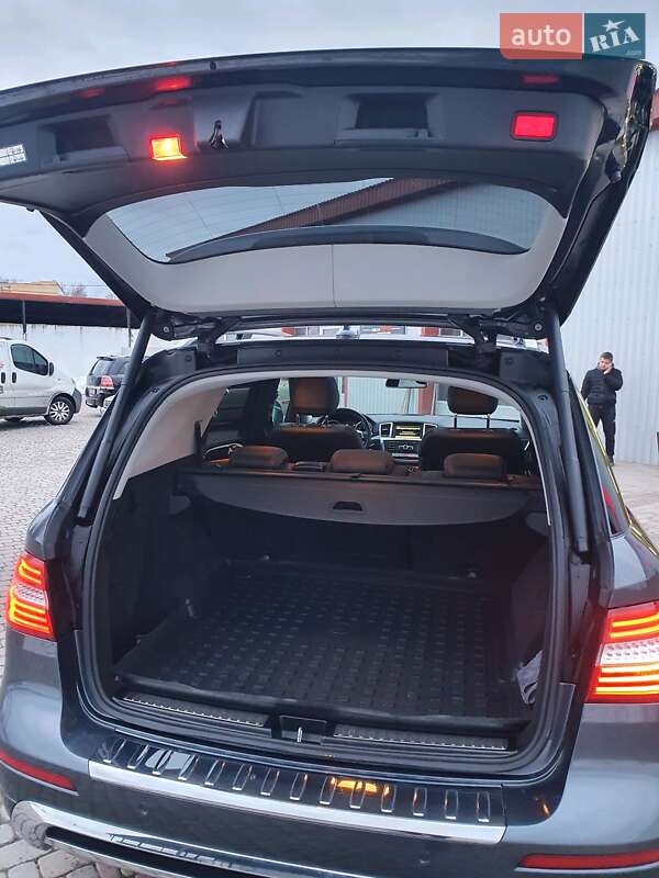 Внедорожник / Кроссовер Mercedes-Benz M-Class 2014 в Костополе