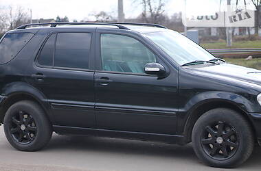 Внедорожник / Кроссовер Mercedes-Benz M-Class 2003 в Здолбунове