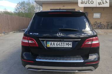 Внедорожник / Кроссовер Mercedes-Benz M-Class 2012 в Киеве