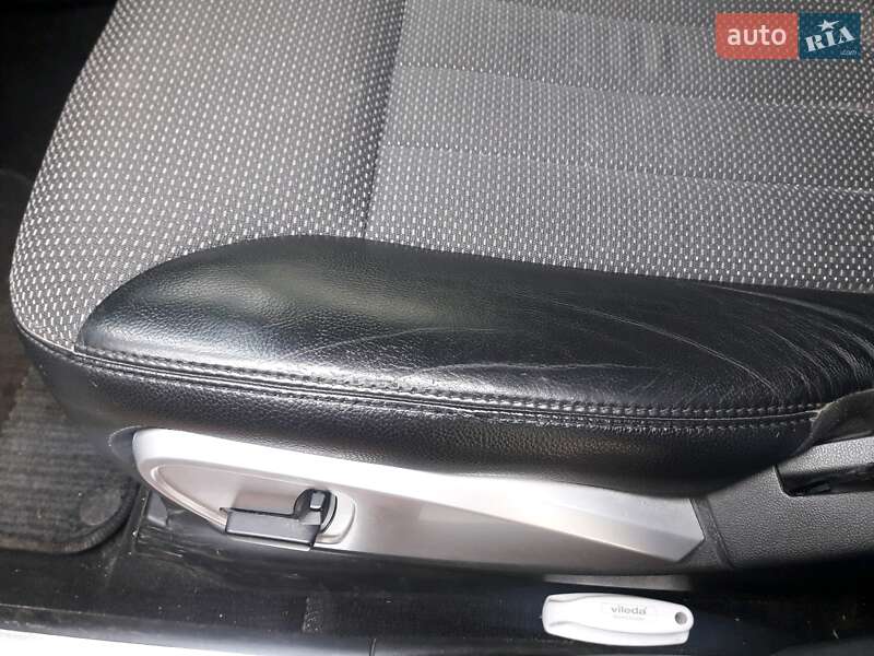 Внедорожник / Кроссовер Mercedes-Benz M-Class 2010 в Киеве