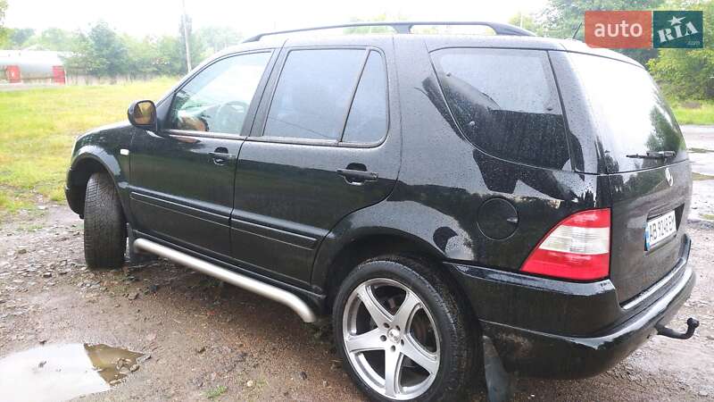 Позашляховик / Кросовер Mercedes-Benz M-Class 2000 в Ямполі