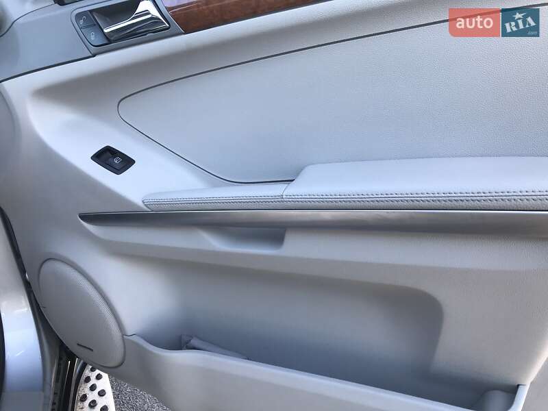 Внедорожник / Кроссовер Mercedes-Benz M-Class 2007 в Кривом Роге фото 12 Внедорожник / Кроссовер Mercedes-Benz M-Class 2007 в Кривом Роге