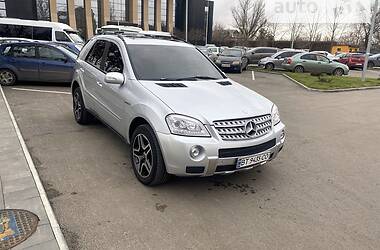 Внедорожник / Кроссовер Mercedes-Benz M-Class 2006 в Мелитополе