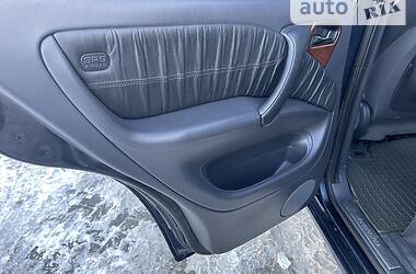 Внедорожник / Кроссовер Mercedes-Benz M-Class 2002 в 