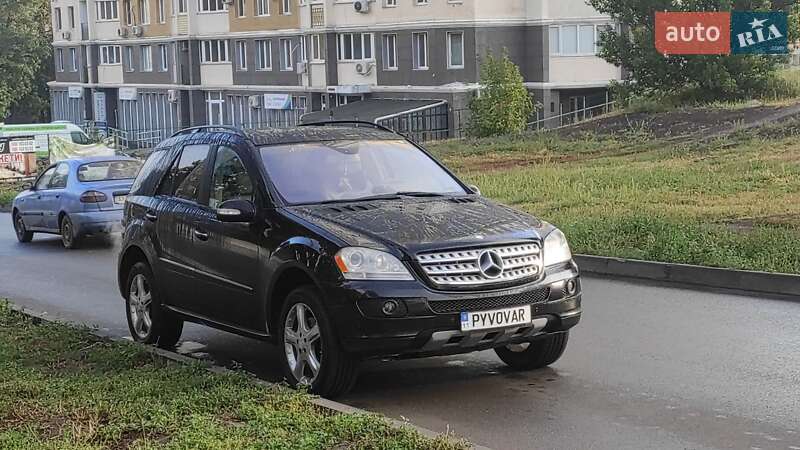 Внедорожник / Кроссовер Mercedes-Benz M-Class 2008 в 