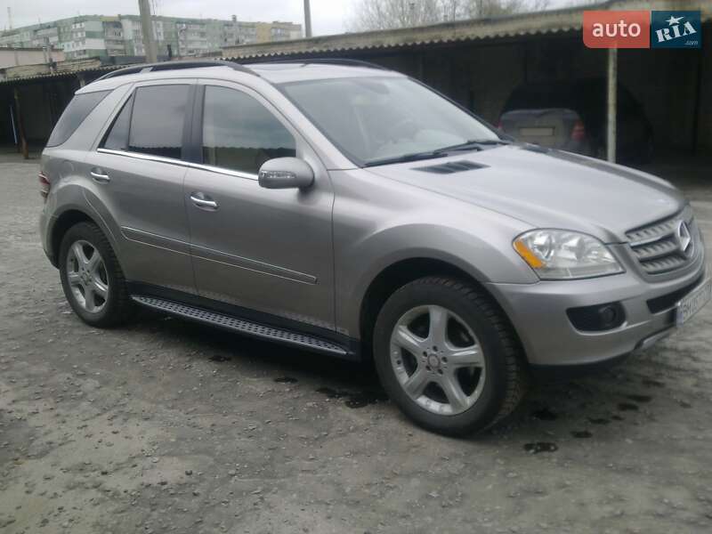Внедорожник / Кроссовер Mercedes-Benz M-Class 2008 в Сумах