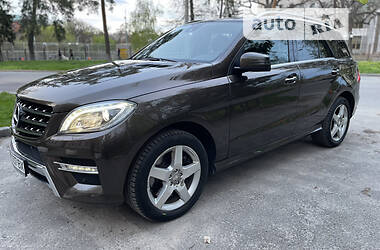 Внедорожник / Кроссовер Mercedes-Benz M-Class 2014 в Полтаве