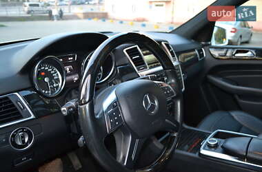 Внедорожник / Кроссовер Mercedes-Benz M-Class 2015 в 