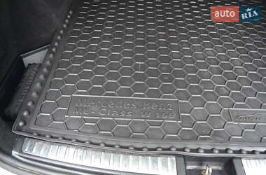 Внедорожник / Кроссовер Mercedes-Benz M-Class 2015 в 