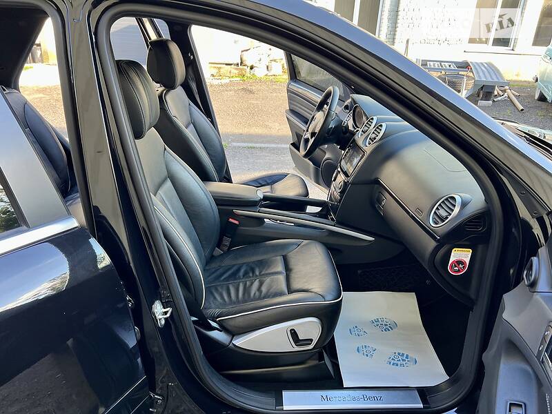 Внедорожник / Кроссовер Mercedes-Benz M-Class 2011 в Киеве