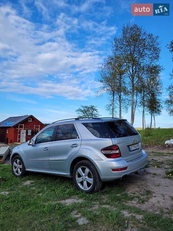 Внедорожник / Кроссовер Mercedes-Benz M-Class 2008 в Ивано-Франковске