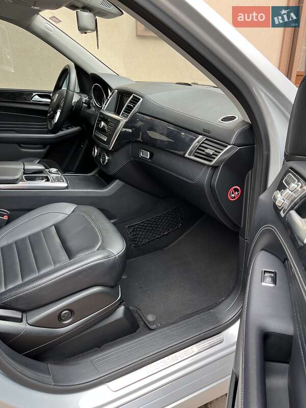 Внедорожник / Кроссовер Mercedes-Benz M-Class 2012 в Киеве