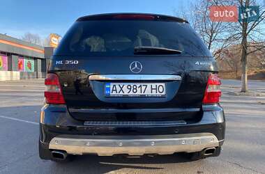 Внедорожник / Кроссовер Mercedes-Benz M-Class 2006 в 