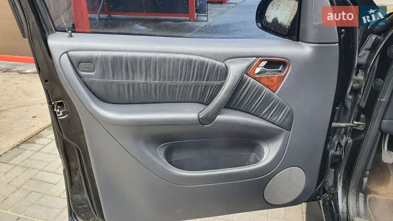 Позашляховик / Кросовер Mercedes-Benz M-Class 2003 в Ізмаїлі