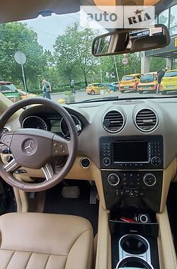 Внедорожник / Кроссовер Mercedes-Benz M-Class 2007 в 
