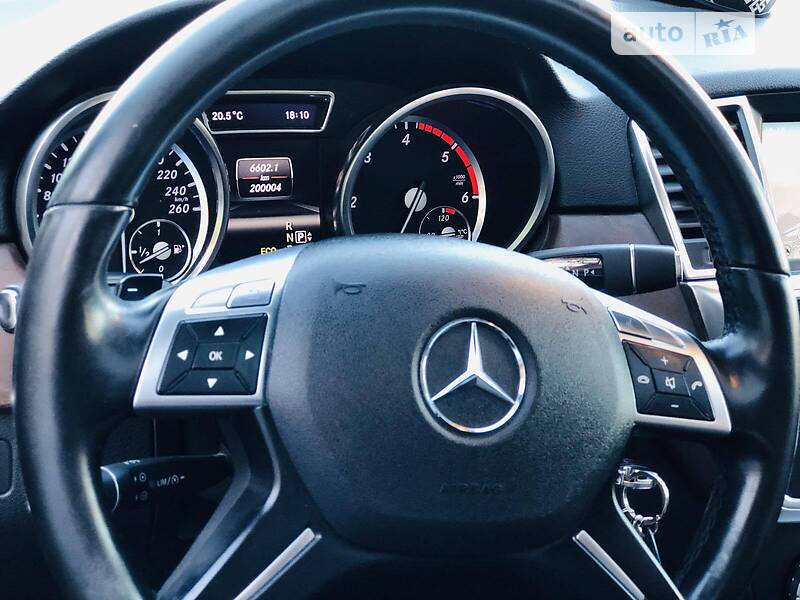 Внедорожник / Кроссовер Mercedes-Benz M-Class 2012 в Киеве