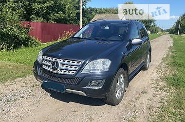 Позашляховик / Кросовер Mercedes-Benz M-Class 2010 в Талалаївці