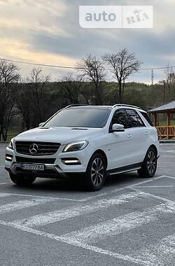 Позашляховик / Кросовер Mercedes-Benz M-Class 2012 в Мукачевому