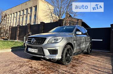 Внедорожник / Кроссовер Mercedes-Benz M-Class 2012 в Киеве