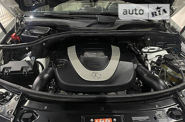 Внедорожник / Кроссовер Mercedes-Benz M-Class 2010 в 