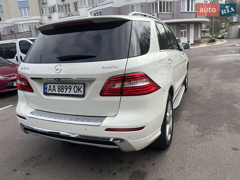 Внедорожник / Кроссовер Mercedes-Benz M-Class 2012 в Киеве