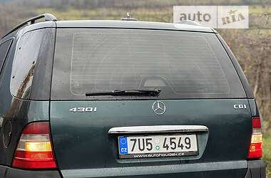 Позашляховик / Кросовер Mercedes-Benz M-Class 2002 в Міжгір'ї