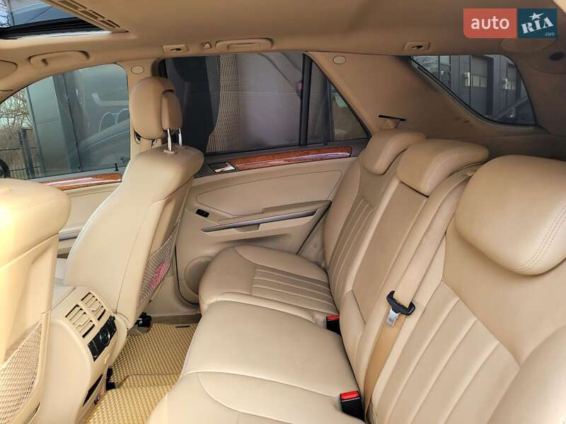 Внедорожник / Кроссовер Mercedes-Benz M-Class 2008 в Черновцах