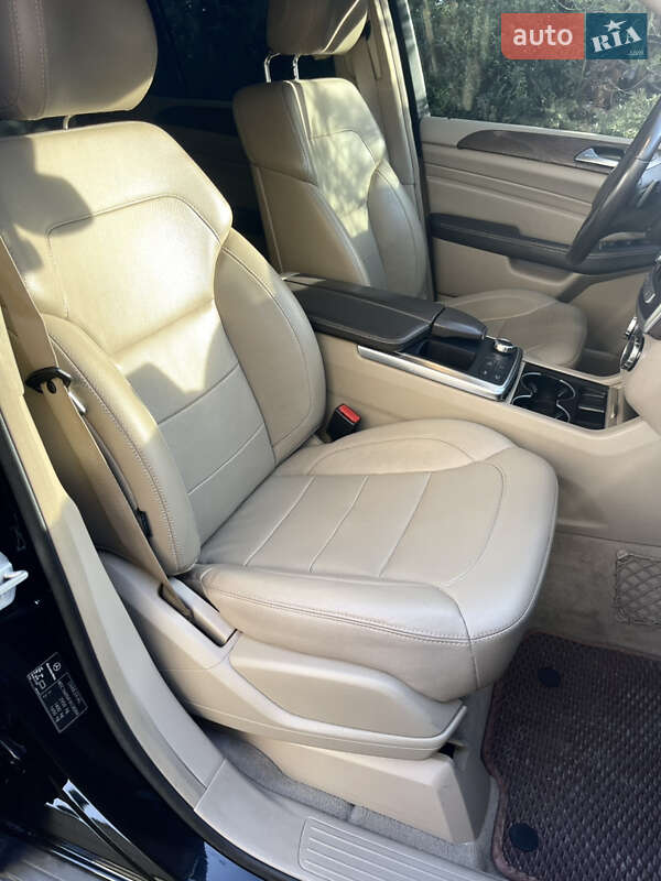 Внедорожник / Кроссовер Mercedes-Benz M-Class 2012 в Хмельнике